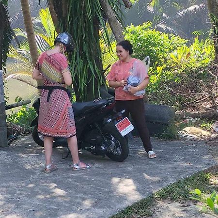Baan Panseng Bungalow Ko Kut エクステリア 写真