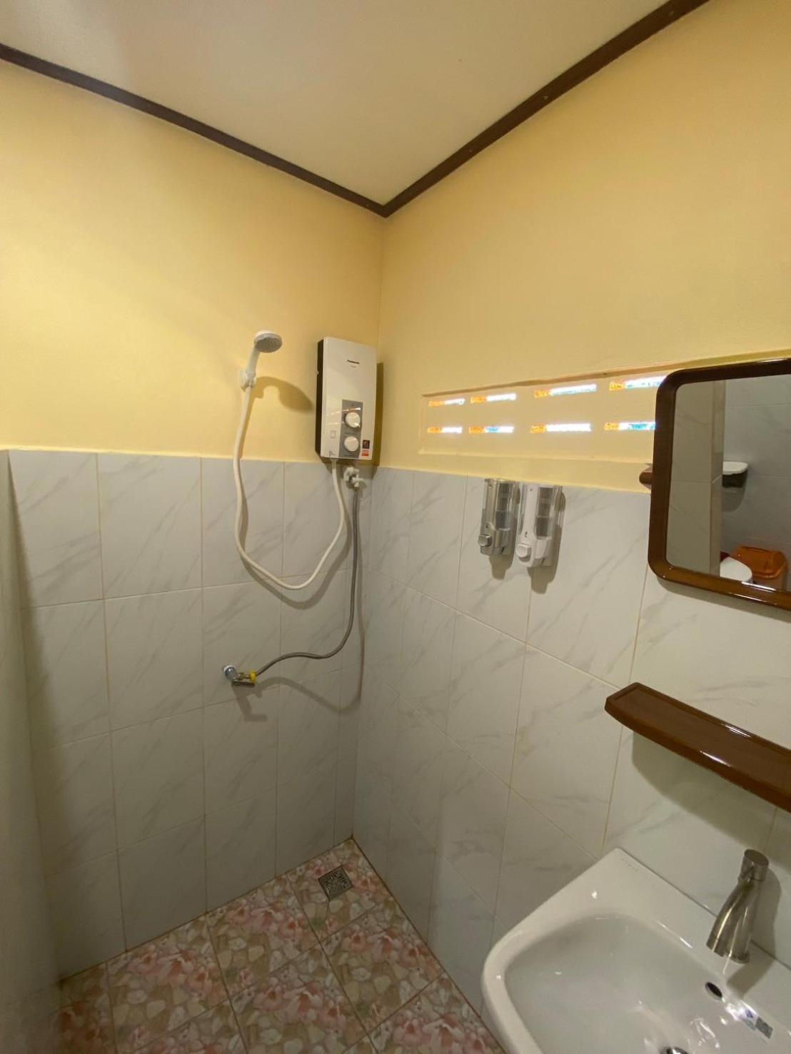 Baan Panseng Bungalow Ko Kut エクステリア 写真