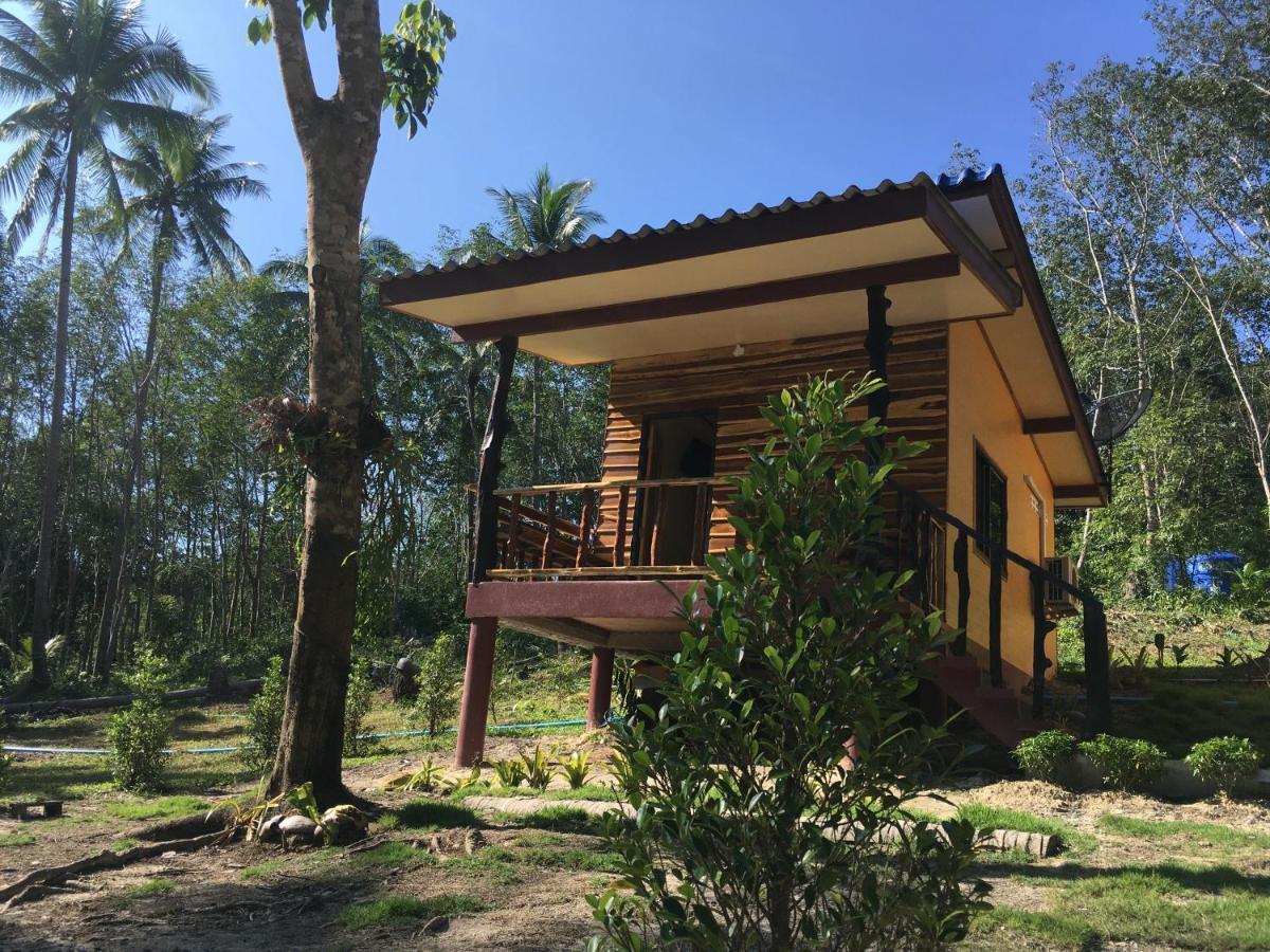 Baan Panseng Bungalow Ko Kut エクステリア 写真