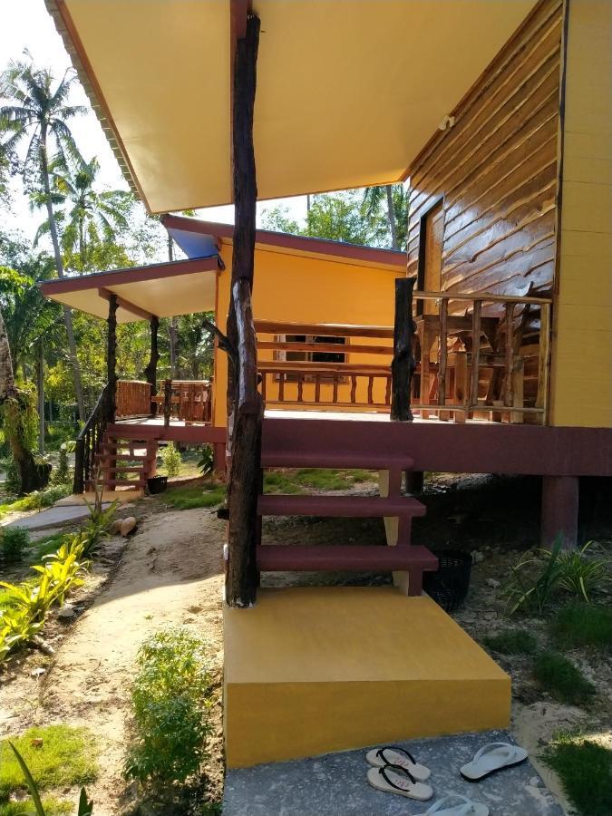 Baan Panseng Bungalow Ko Kut エクステリア 写真
